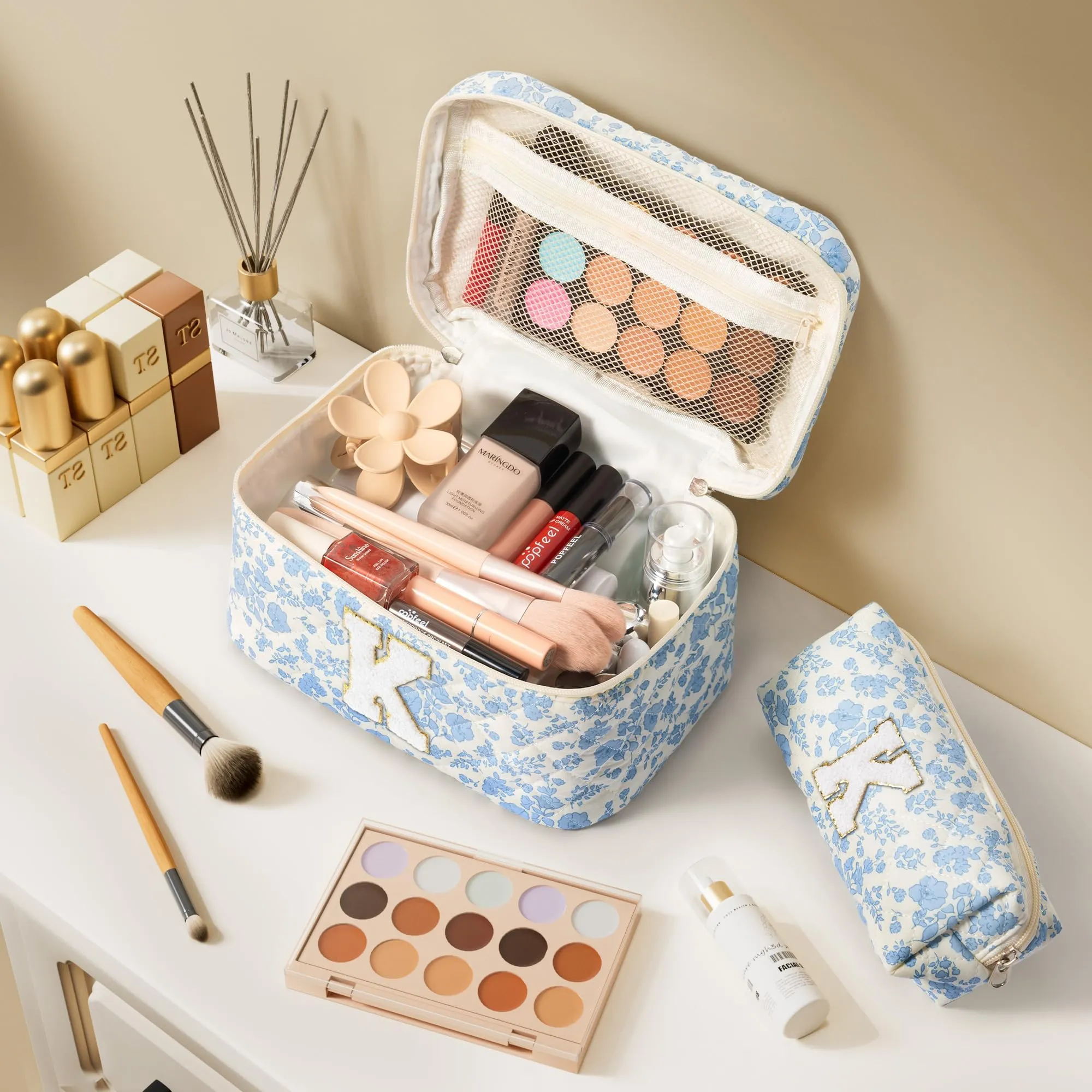Birthday Gifts for Teen Girls Women - Personalized Initial Makeup Bag Quilted Cosmetic Bag Floral Make Up Bag Travel Toiletry Bag Teen Girl Gift Trendy Stuff Valentine Day Gift for Mom Daughter Friend