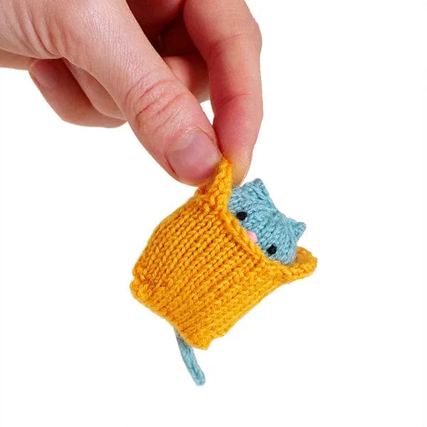 Cat in a Bag Knit Kit