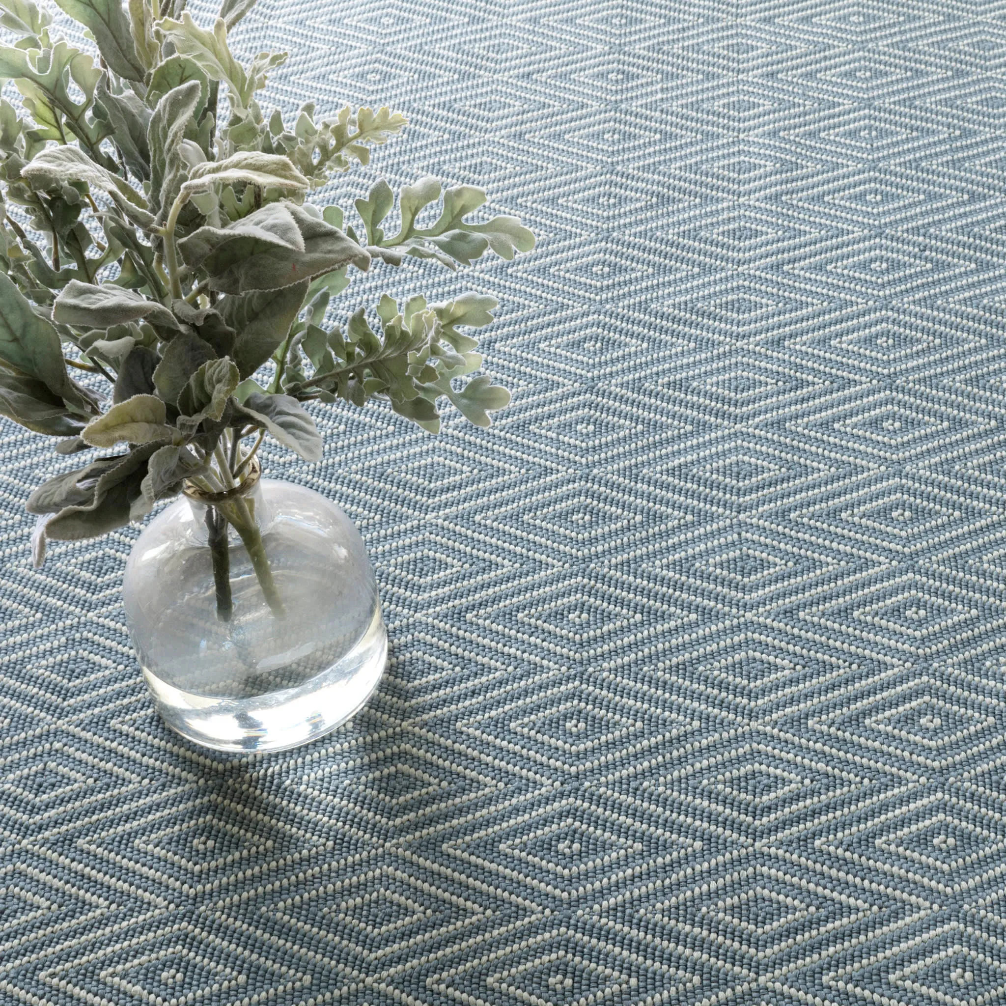 Diamond Slate/Light Blue Handwoven Indoor/Outdoor Rug Swatch